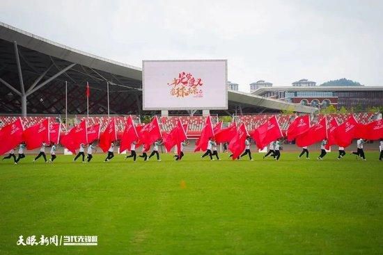 八百壮士誓死护国直戳泪点 管虎矢志重现民族英魂八百壮士死守最后防线八百壮士在四行仓库足足留守了四昼夜，抵抗住了日军多番进攻